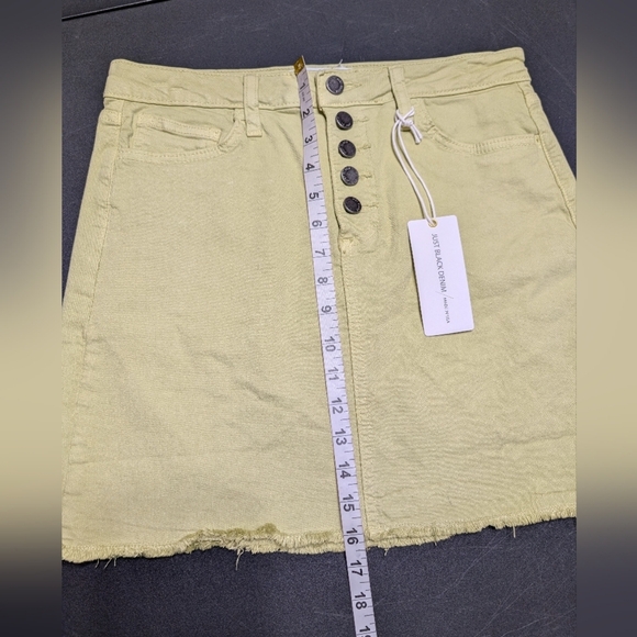 Just Black Pistachio Green Button-Front Women's Denim A Line Skirt Size Medium - Picture 5 of 8